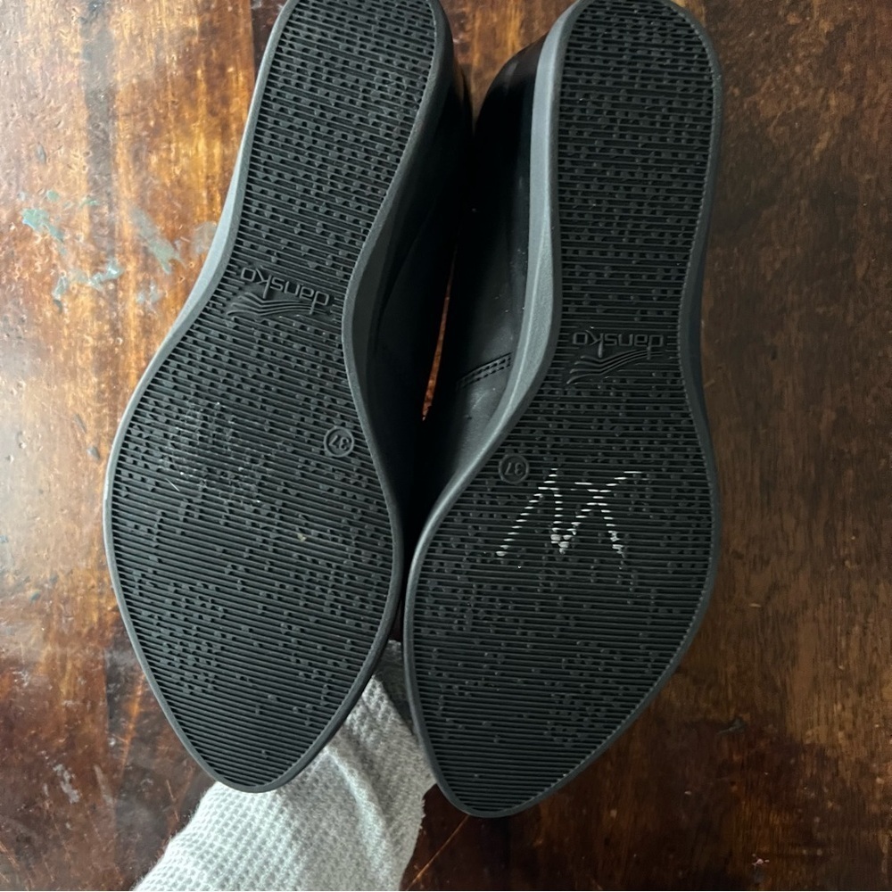Dansko Shanda Luggage Wedge Leather Slip-On Shoes – Black, Size EU 37 (US 6.5–7) - Picture 4 of 5